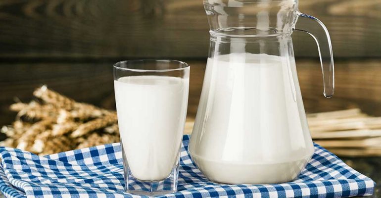Стакан молока в день помогает предотвратить сердечные заболевания