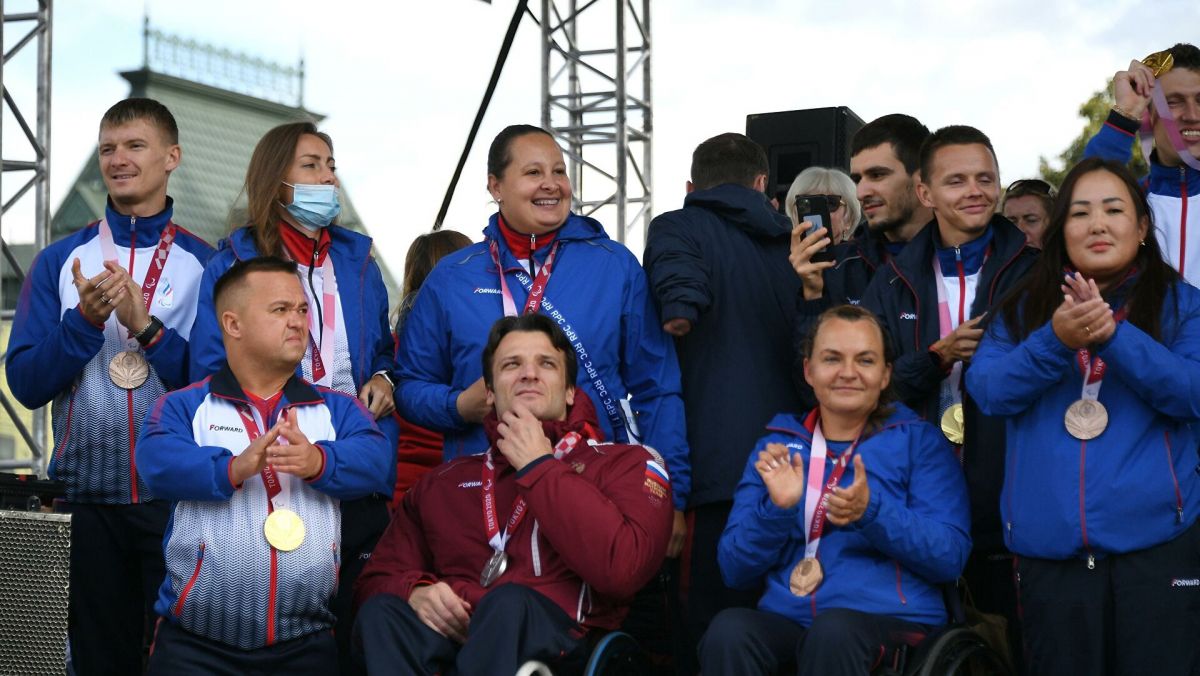 Москва встречает спортсменов паралимпийцев