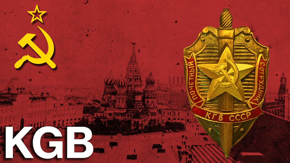 Протестующий против Брексита прервал конференцию в Советской военной форме