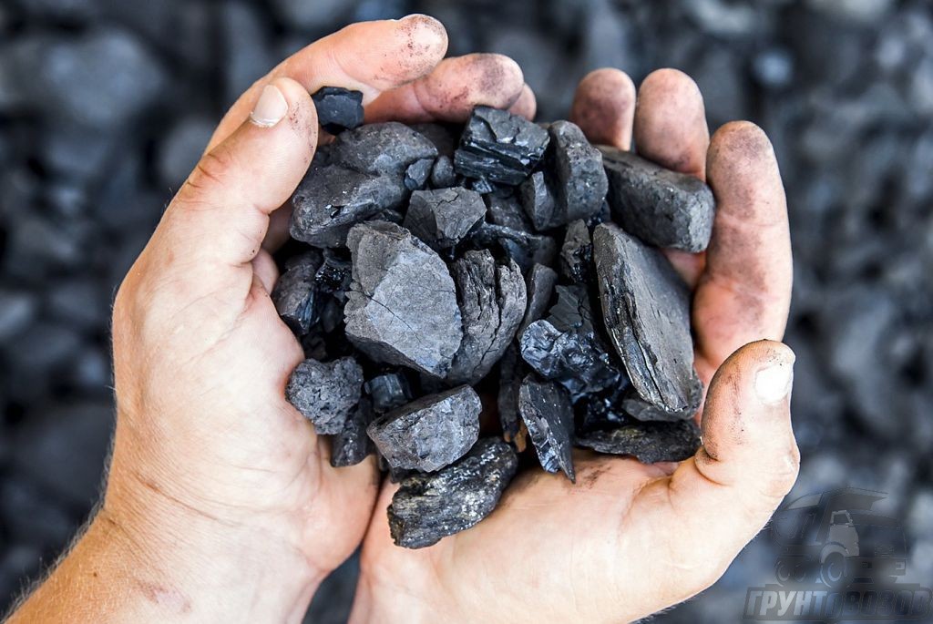 Минэнерго Украины: на складах ТЭС угля хватит на одну-две недели